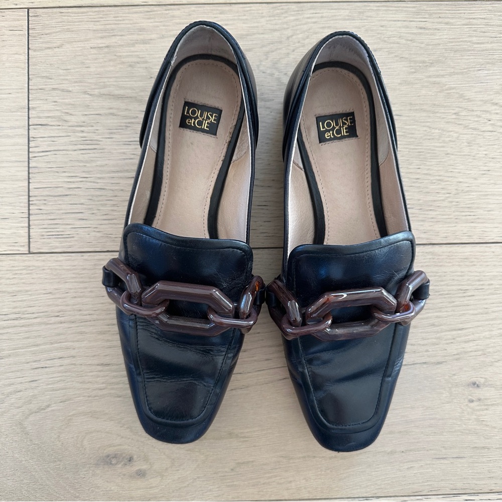 Louise et Cie Black Emlen Loafers in Black Leather with Chunky Chain Accent